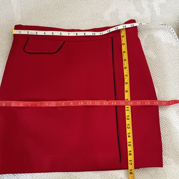 Escada cherry red wool blend mini skirt! Size 38 (6) USA - Picture 13 of 15
